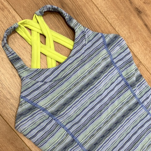 Lululemon Top - Picture 4 of 10